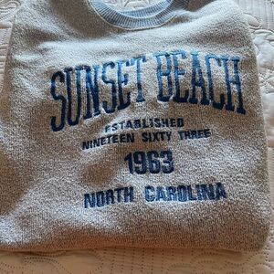 Vintage Sunset Beach '1963' Embroidered Crewneck Sweatshirt - Heather Blue